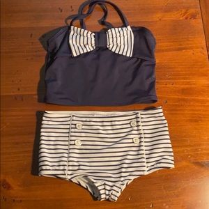 Bathing suit